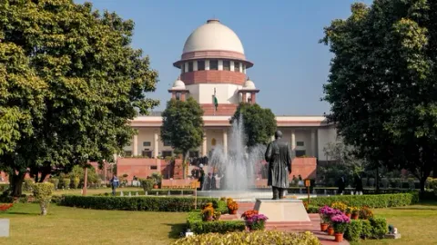 Bhojshala row: Supreme Court to hear Muslim side's plea over location of alternative namaz site on July 29