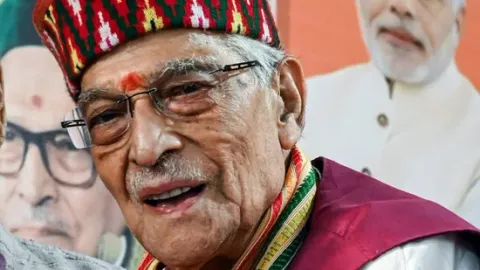 BJP veteran MM Joshi says ‘better late than never’ as Pradhan quits; had criticised use of force on CJP protesters