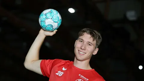 Melsungens Neuzugang Luca Sigrist fühlt sich auf Rückraum Mitte am wohlsten
