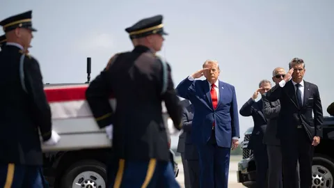 Risse in der MAGA-Basis: Trumps Iran-Krieg und neue Zölle werden zum Albtraum für die Midterms
