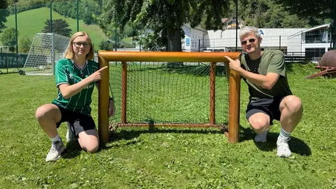 DeichStube-Challenge, Duell 5: Reporter vs. Werder-Fan - wer gewinnt beim Lattenschießen?