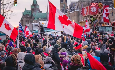 Veterans group to raise money for Freedom Convoy leader’s lawsuit against Canadian government