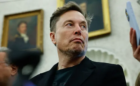 WATCH: Elon Musk calls out absurdity of interviewer’s claim he’s ‘far-right’