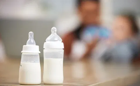 Creepy video shows gender-confused man seeking lactation help at NYC women’s shelter
