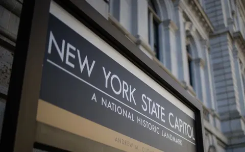 New York bill replaces ‘mother’ with ‘gestating parent’ in state law