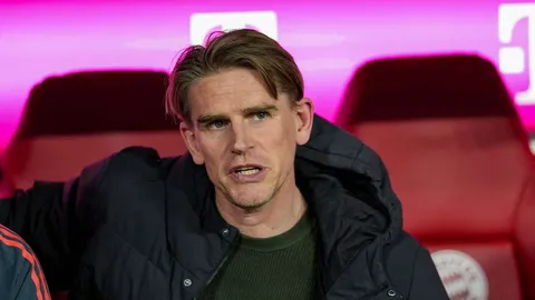 Bayern-Sportdirektor bestätigt: Duo spielt in Planungen keine Rolle mehr