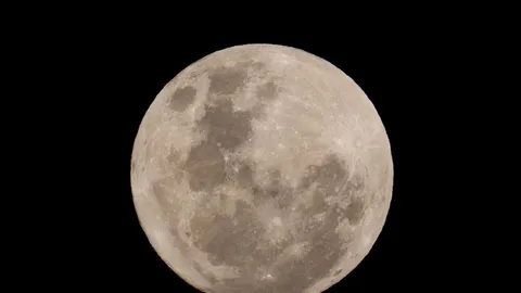 Heiß oder kalt? – Welche Temperatur tatsächlich auf dem Mond herrscht