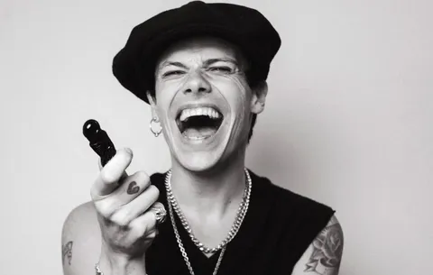 Warrant issued for arrest of Sheffield woman accused of stalking Yungblud