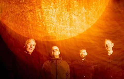 Inspiral Carpets return with anthemic ‘Drag The Bag’ – their first new single in 12 years
