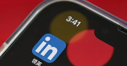 Five Eyes spy agencies issue warning over LinkedIn recruitment by Chinese intelligence