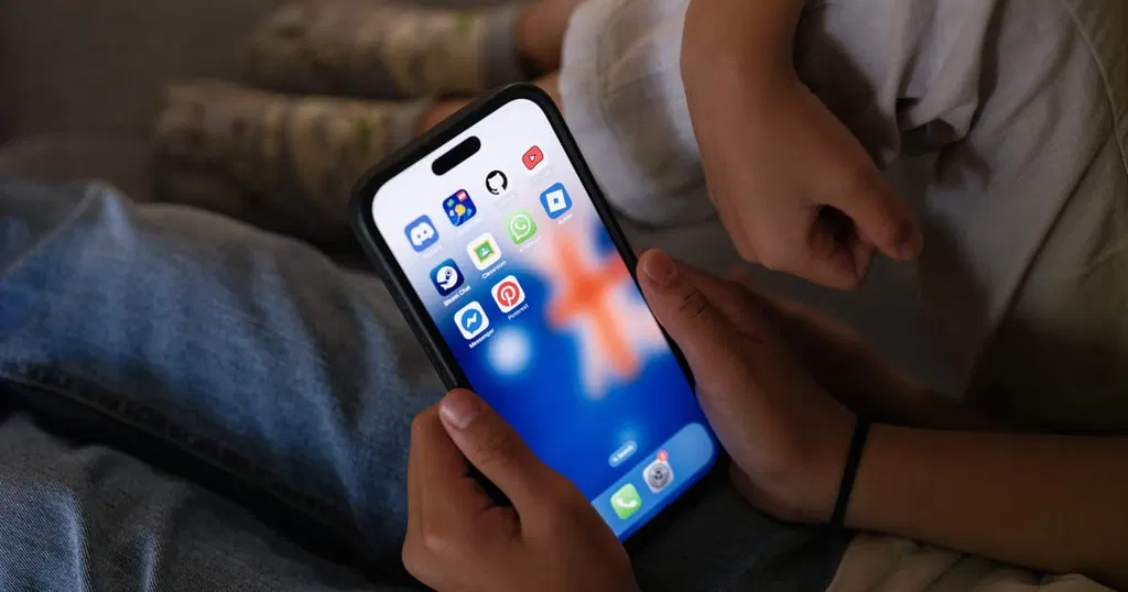 Documents: the European Commission plans to propose an EU KIDS Act on Thursday to set a minimum age for accessing social media, video platforms, games, and more (Politico)