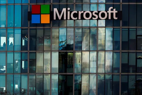 Microsoft lets Windows 10 users have extended security updates till October 2027