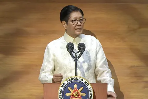 Rappler Recap: Marcos hits all the right populist notes in 5th SONA