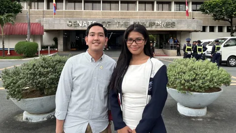 Inside the impeachment court, students watch the testing of democracy