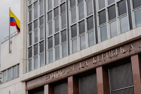 Colombia’s Central Bank Faces a Rate Test as Power Shifts