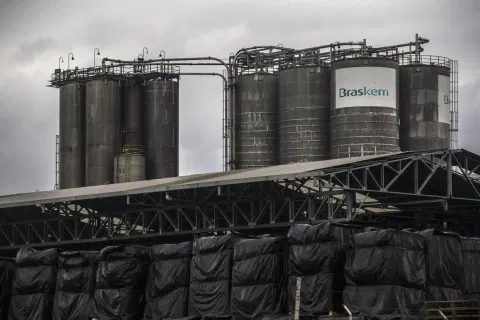 Braskem Hits Near-Default Grade Even as Its Shares Rally