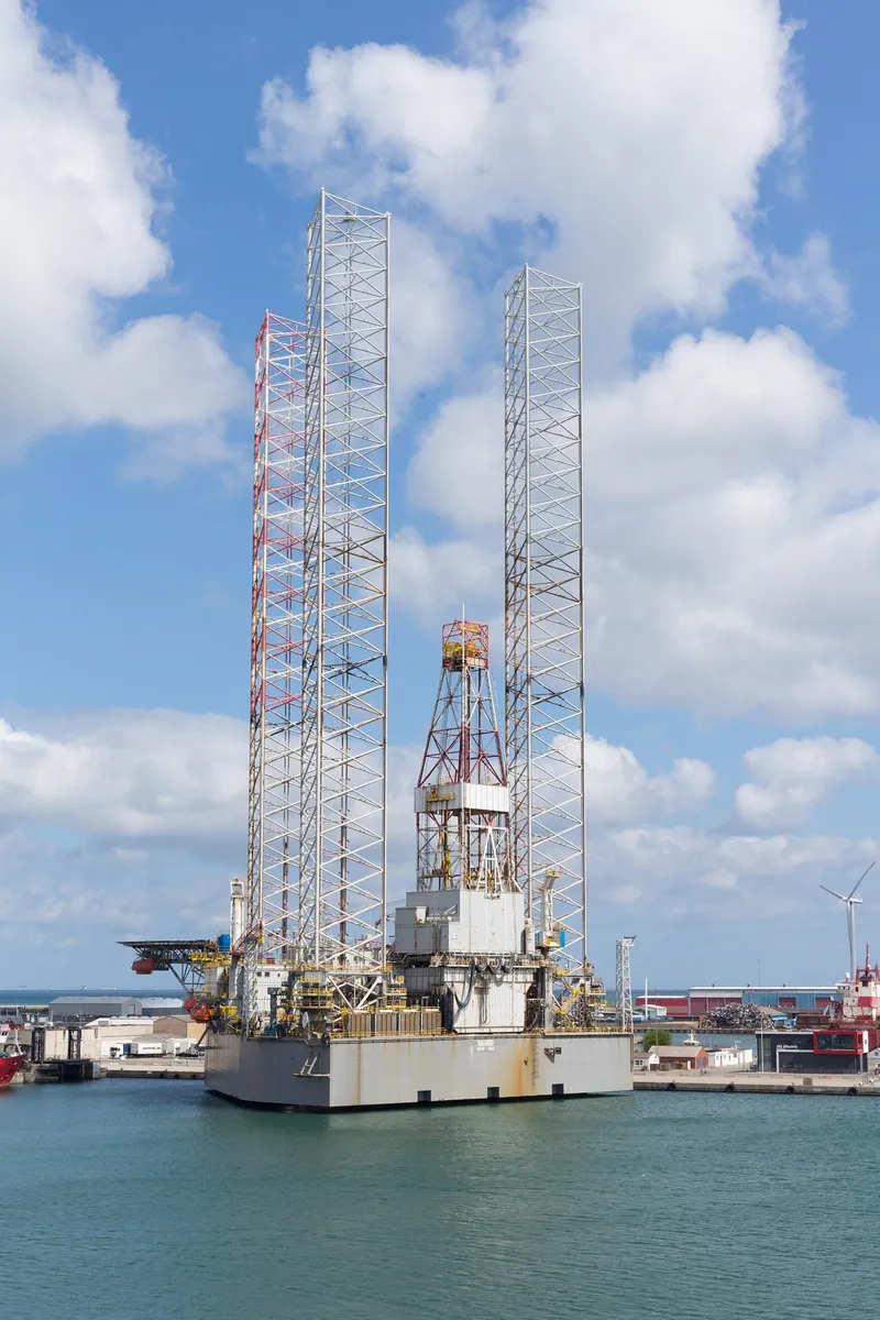 Pemex Contracts Drive Carlos Slim’s Grupo Carso Deeper Into Mexican Oil