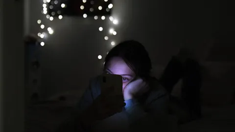Surgeon General’s office issues warning on screen time for children
