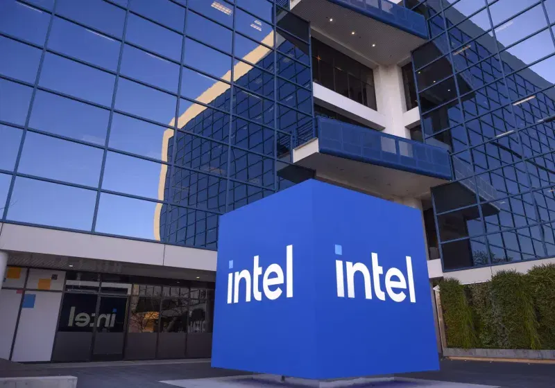 Intel says 14A is on track for 2028 risk production, 10A and 7A now in development