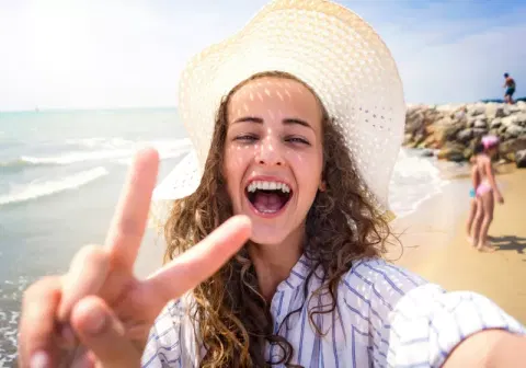 AI could steal fingerprints from high-resolution selfies, experts warn