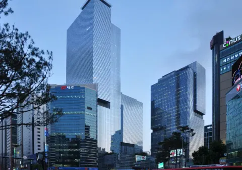 Samsung avoids worst-case strike scenario as court restricts union action
