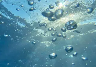 Underwater solar power sounds impossible, these new perovskite cells make it work anyway