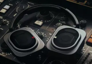 Nothing's new Headphone (1) Pro wants to rival Bose and Sony, not just look cool doing it