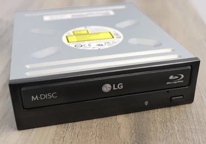 Scammers are selling fake Blu-ray drives to PS3 emulation fans