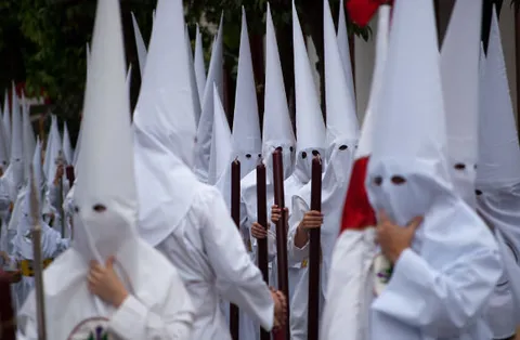 USC historian defends Southern Poverty Law Center funneling payments to KKK leaders