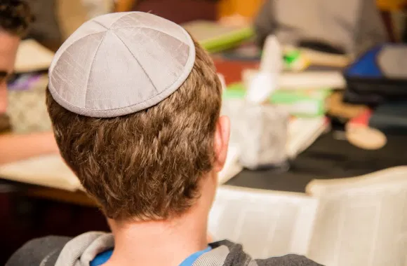 Jewish student claims Williams College campus housing won’t accommodate faith