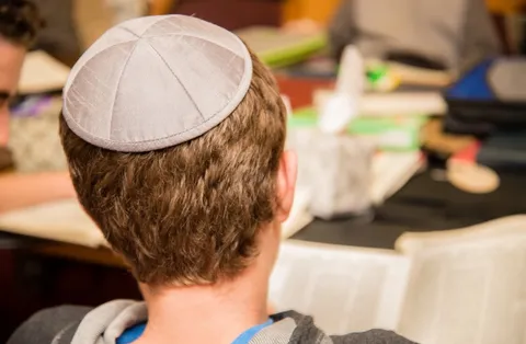 Jewish student claims Williams College campus housing won’t accommodate faith