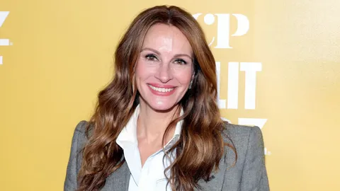 Julia Roberts to Star In and Produce Sony’s ‘Home Economics’ Movie Adaptation
