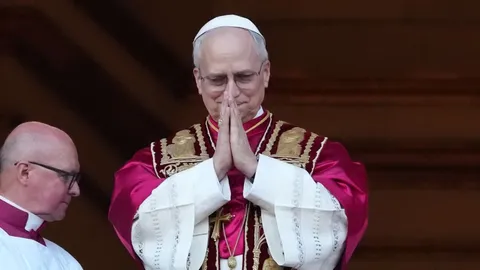 Pope Leo Continues Anti-AI Crusade, Says Tech Weakens Human ‘Creativity and Judgment’