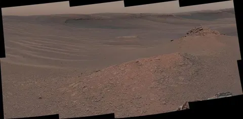Curiosity Rover Finds New Organic Molecules on Mars